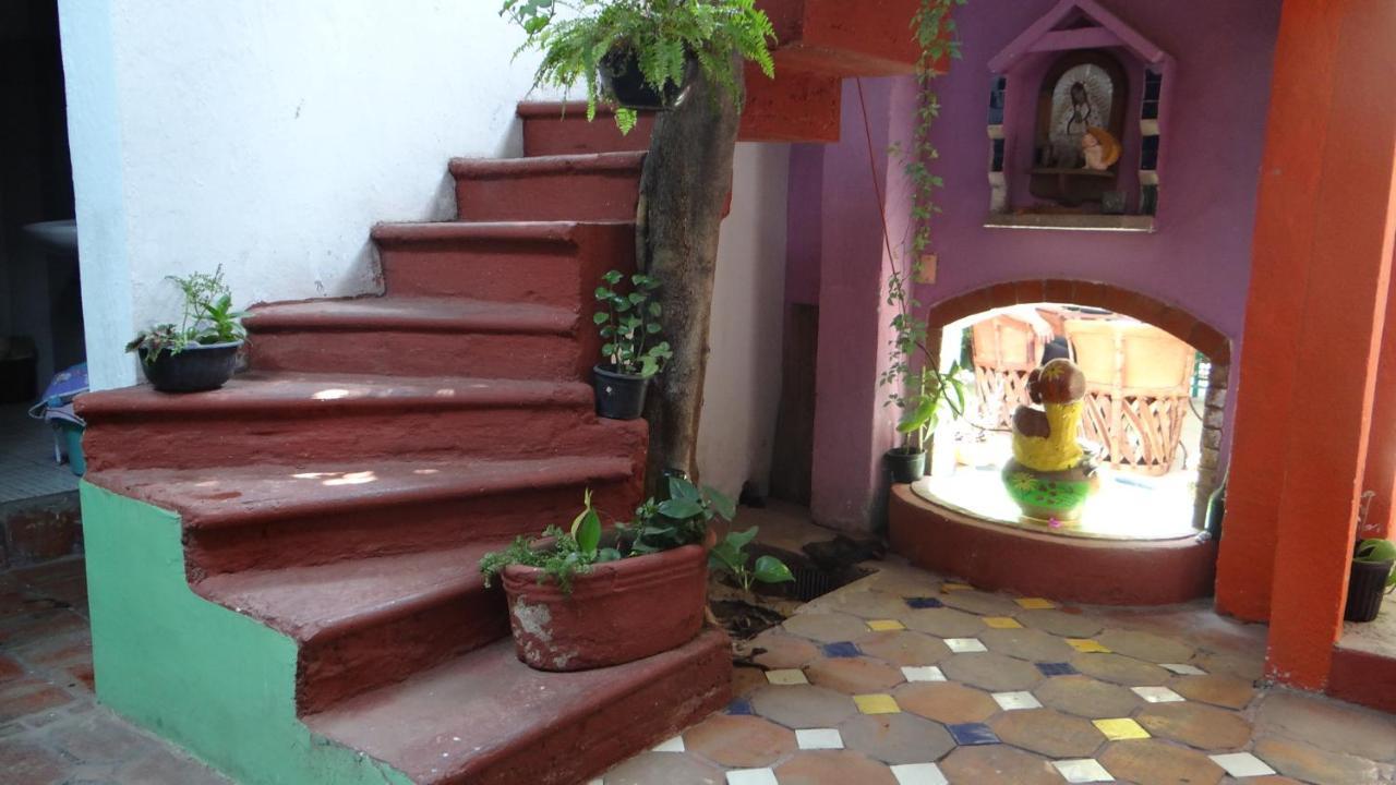 Отель La Hacienda Тлакепаке Экстерьер фото